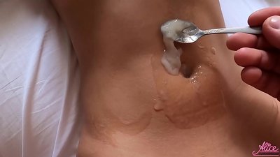Минет амиќ ва љинси дилчасп наздик - Сперма хӯрда