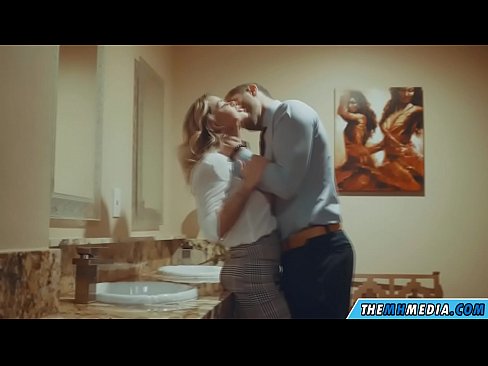 ❤️ Вақте ки як малламуй busty шумо дар як ҳоҷатхона ҷамъиятӣ seduces ❤  Секс  дар мо tg.com-porn-mz.ru ❌️